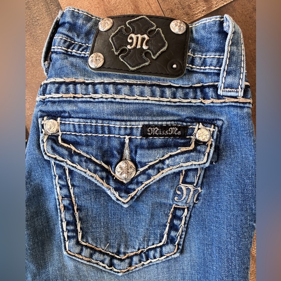 Miss Me Bootcut Jeans Size 26 Embellished Pocket Mid Rise Stretch Denim - Picture 9 of 15
